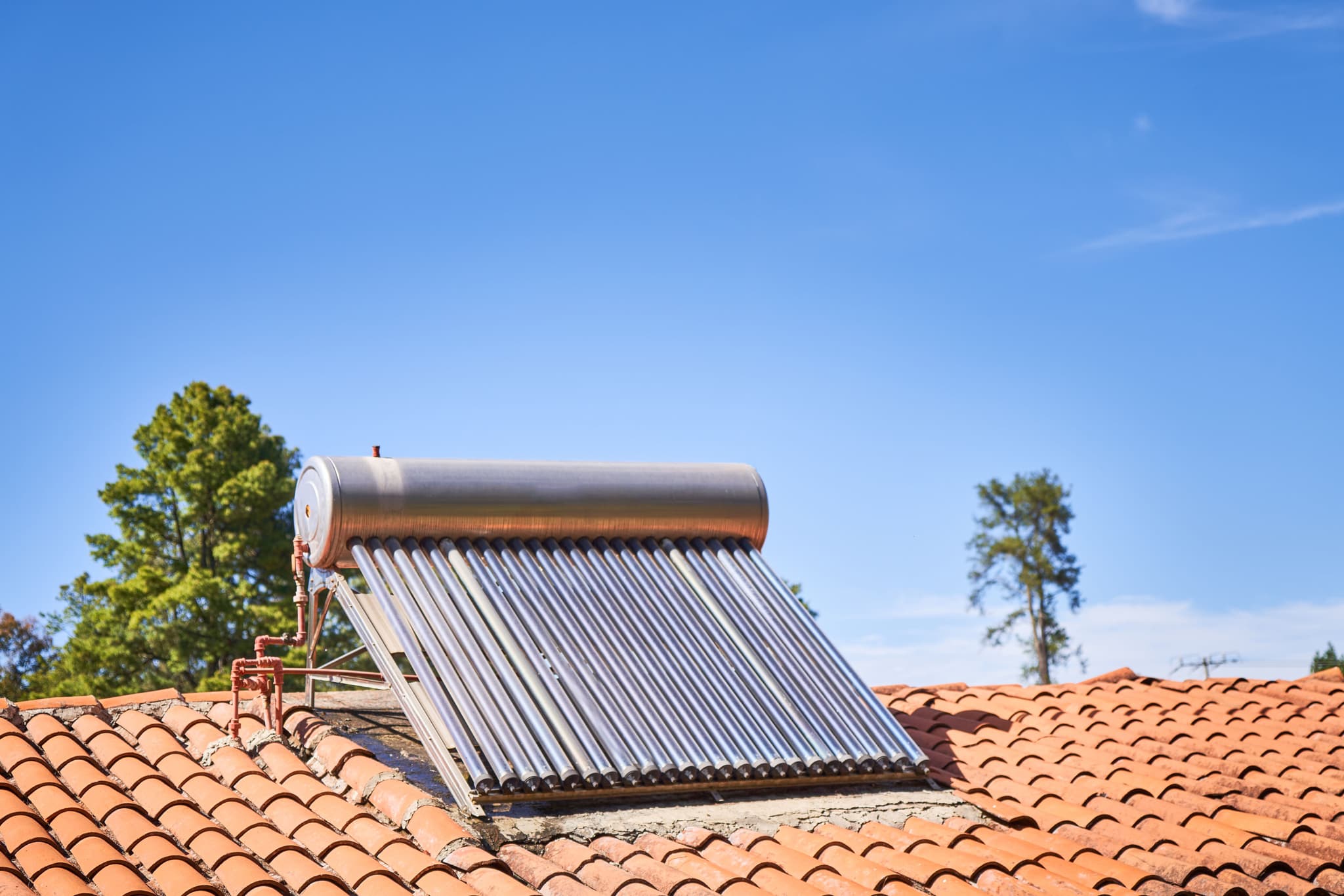 solar-collector-water-heater-alternative-ecological-roof.jpg